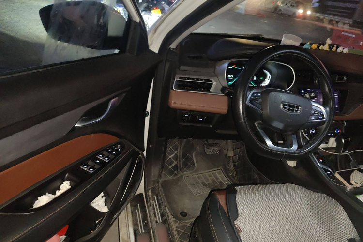 吉利汽车 帝豪 2021款 UP 1.5L CVT向上版中控内饰7003