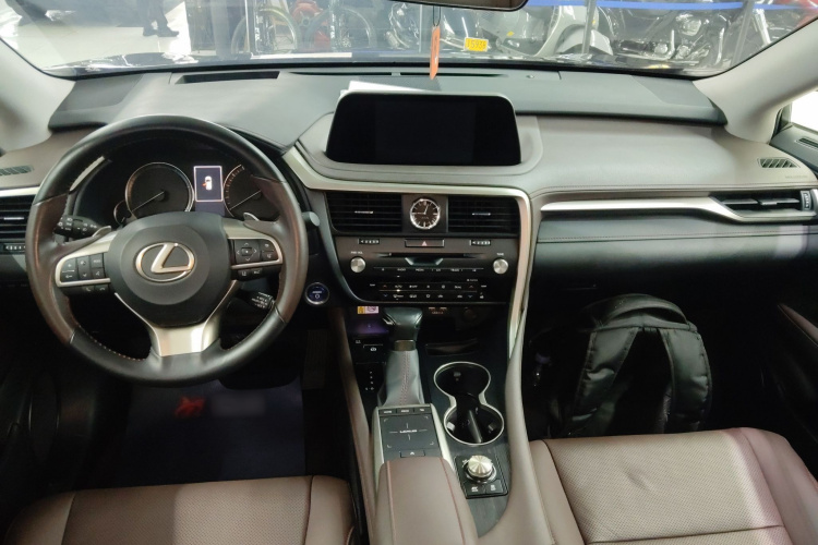 雷克萨斯RX 2020款 改款 450h 四驱典雅版中控内饰12