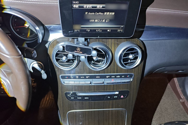 奔驰GLC 2018款 GLC 260 4MATIC 豪华型局部细节16