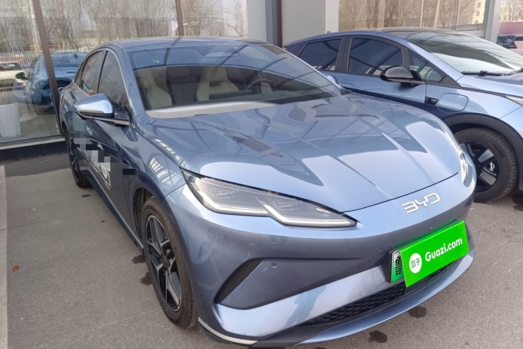 比亚迪 海豹06新能源 2025款 EV 545KM旗舰型车身外观3