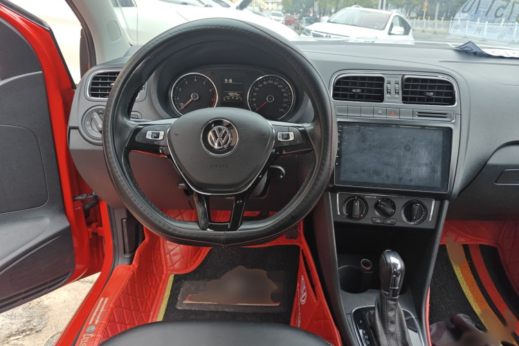 大众 Polo 2016款 1.6L 自动舒适型中控内饰7002