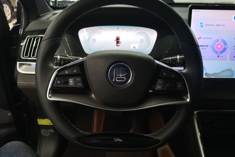 比亚迪 唐新能源 2023款 DM-i 冠军版 112KM 尊荣型中控内饰13