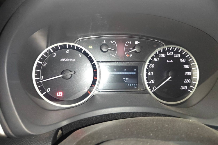 日产 轩逸 2016款 1.6XL 手动豪华版局部细节14