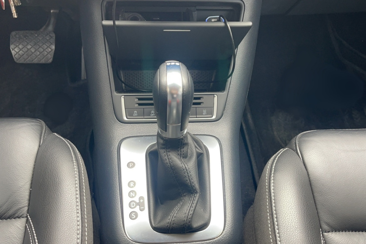 大众 途观 2016款 280TSI 自动两驱丝绸之路舒适版局部细节18