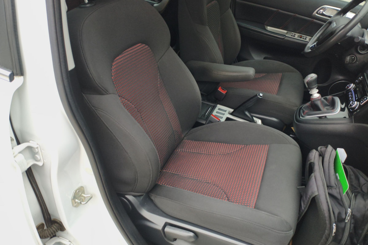 哈弗H6 2016款 升级版 1.5T 手动两驱超值型局部细节41