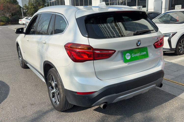 宝马X1 2018款 xDrive20Li 豪华型车身外观6005