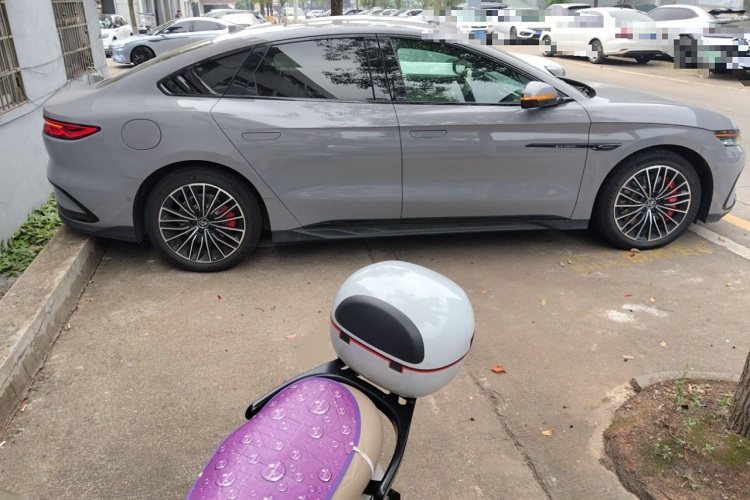 比亚迪 汉 2025款 EV 701KM激光雷达智驾型局部细节41