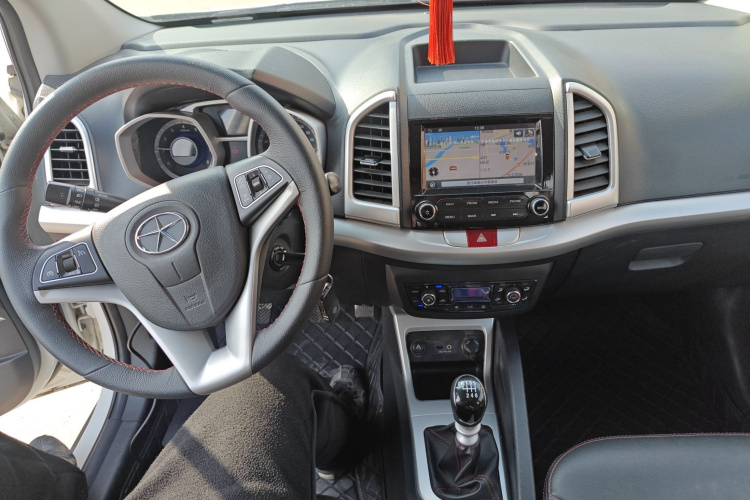 江汽集团 瑞风S3 2016款 1.5L 手动豪华智能型中控内饰12