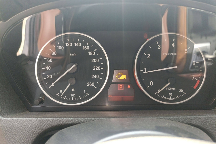 宝马X5(进口) 2011款 xDrive35i 豪华型局部细节14