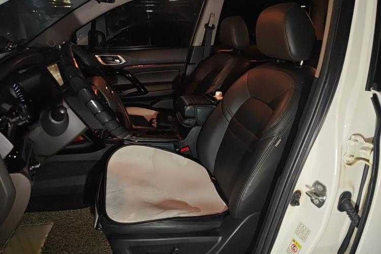 广汽传祺 传祺GS4 2017款 235T 自动两驱豪华智联版中控内饰19