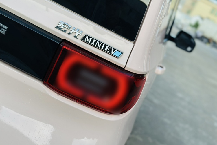五菱汽车 宏光MINIEV 2021款 马卡龙时尚款 三元锂车身外观6004