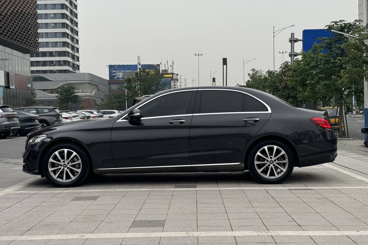 奔驰C级 2020款 改款 C 260 L车身外观6007