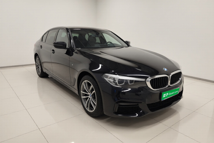 宝马5系 2019款 525Li M运动套装车身外观3