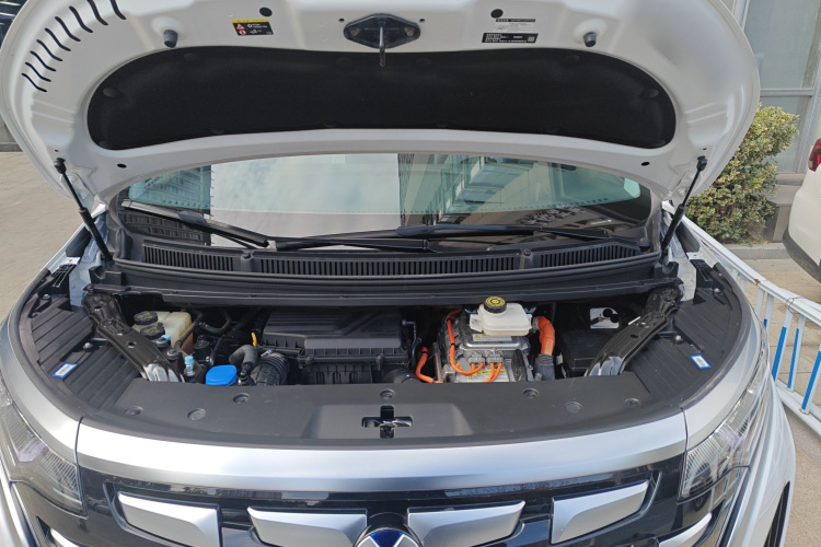 腾势D9 2022款 DM-i 970 四驱旗舰型局部细节24