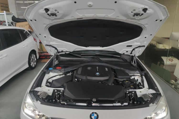 宝马3系GT 2019款 320i M运动套装局部细节24