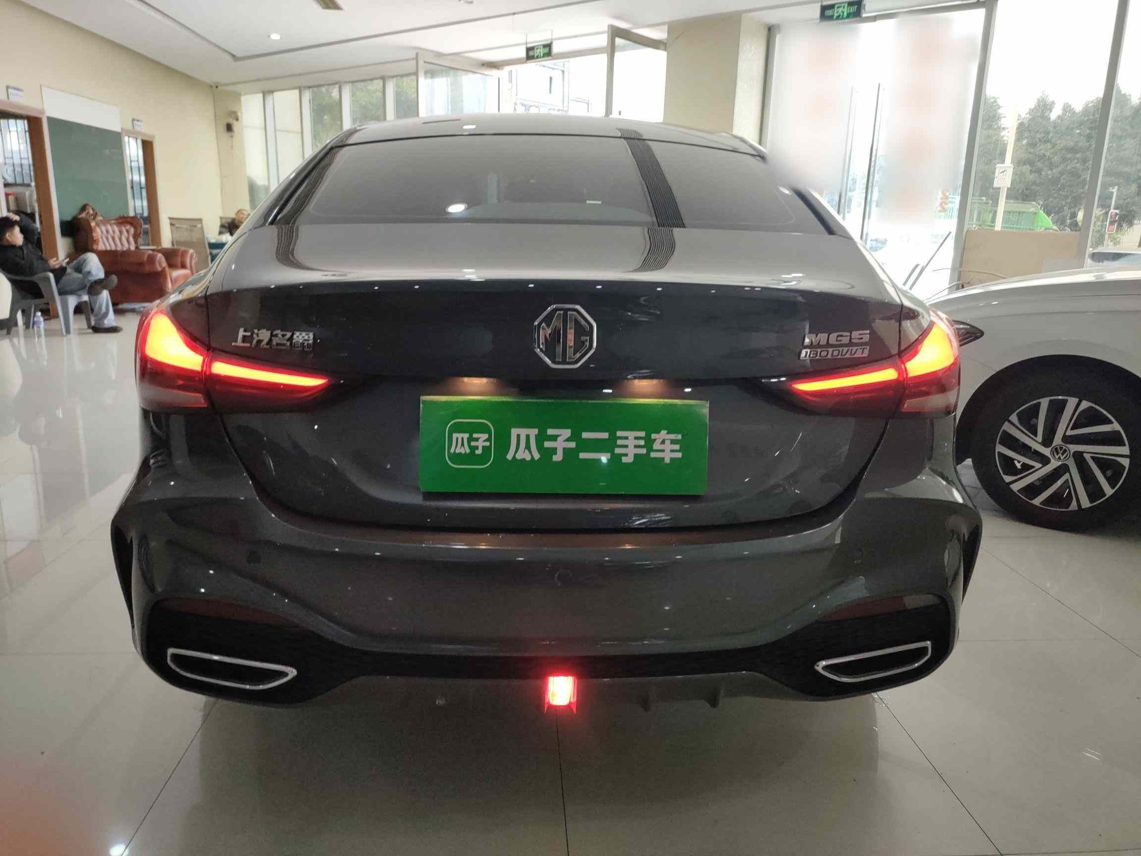 名爵 MG5 2025款 180DVVT 全球抢先版(3)