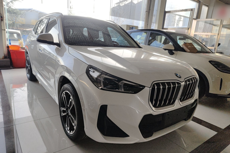 宝马X1 2023款 sDrive25Li M运动套装车身外观3