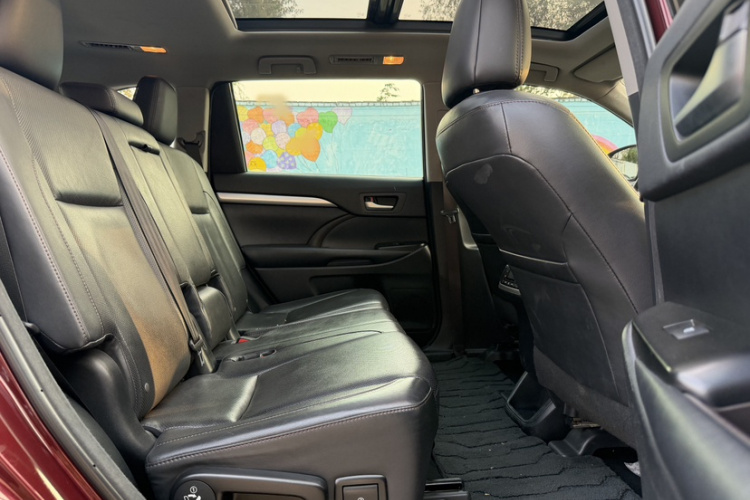 丰田 汉兰达 2017款 2.0T 四驱豪华版 7座中控内饰7010