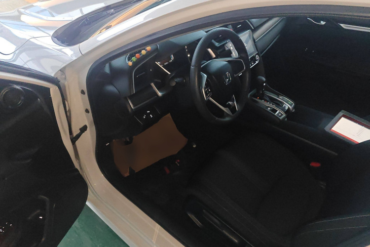 本田 思域 2019款 220TURBO CVT劲动版 国VI中控内饰7003