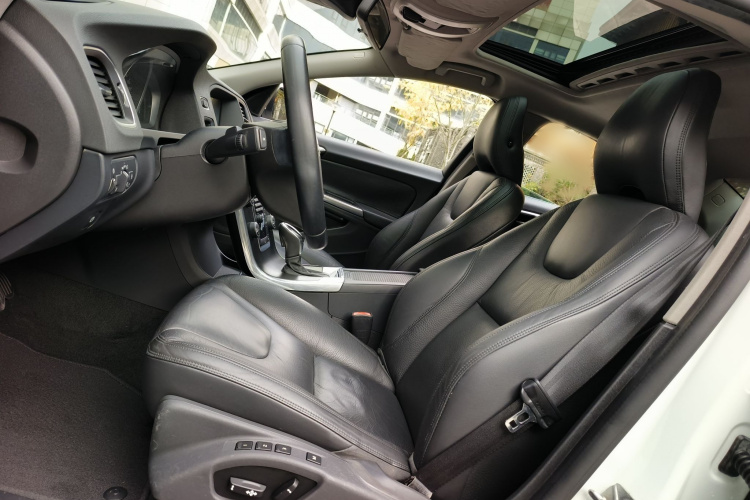 沃尔沃S60(进口) 2014款 T5 智逸版中控内饰7001