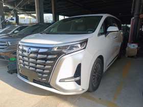 腾势D9 2022款 DM-i 970 四驱旗舰型