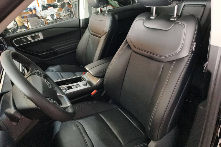 福特 探险者 2025款 2.3T EcoBoost 四驱穿越版 5座局部细节19