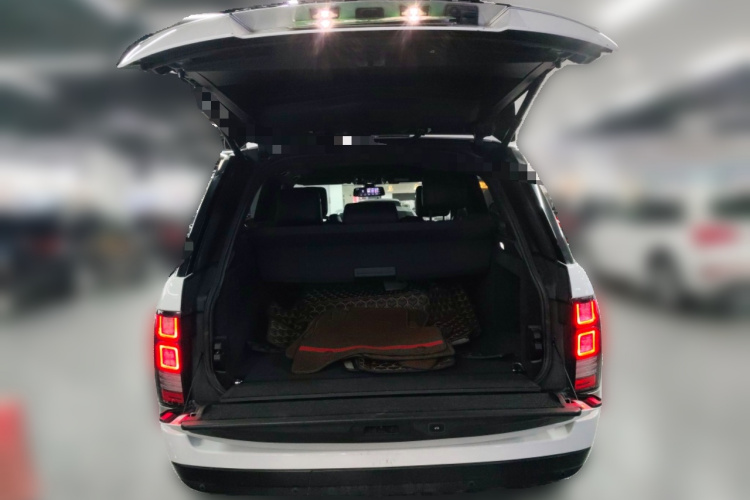 路虎 揽胜 2014款 3.0 SC V6 Vogue中控内饰23