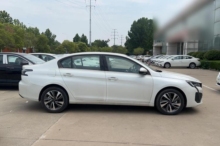 标致408 2022款 1.6T 追光版车身外观6002