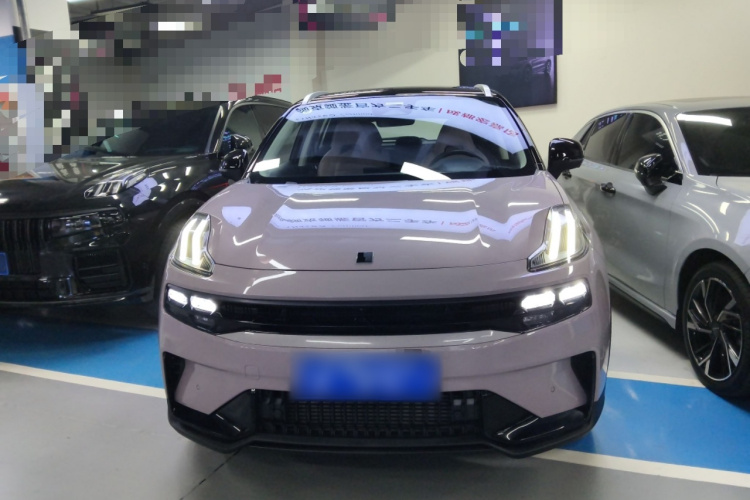 领克06 2023款 Remix 1.5T Shero车身外观2