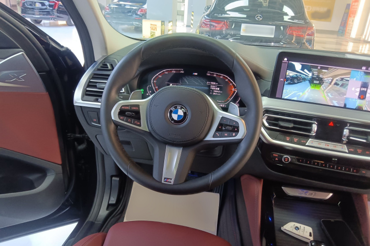 宝马X4 2022款 xDrive 30i M运动套装局部细节13