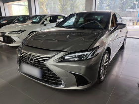 雷克萨斯ES 2025款 200 臻享版