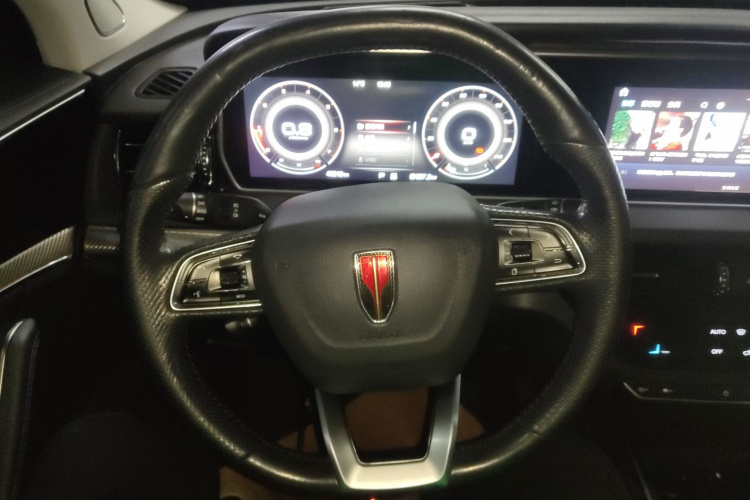 红旗HS5 2019款 2.0T 智联旗享版中控内饰13