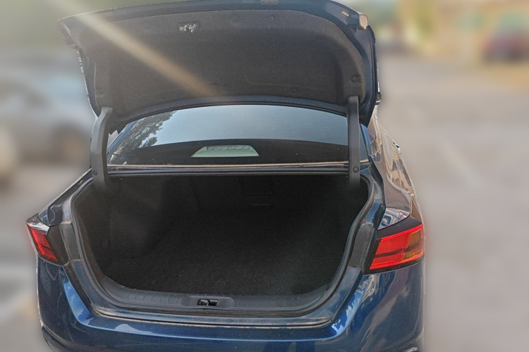 日产 天籁 2019款 2.0L XL Upper 智行版中控内饰23