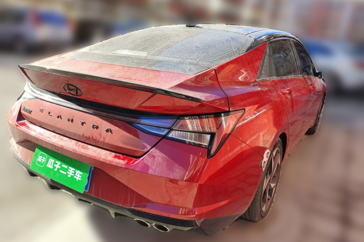 现代 伊兰特 2022款 240TGDi DCT TOP旗舰版车身外观7