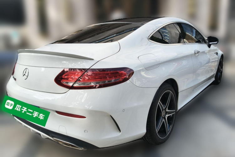 奔驰C级(进口) 2017款 改款 C 200 轿跑版车身外观7