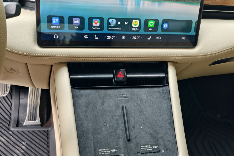 鸿蒙智行 问界M7 2024款 1.5T 后驱Plus版 6座中控内饰7006