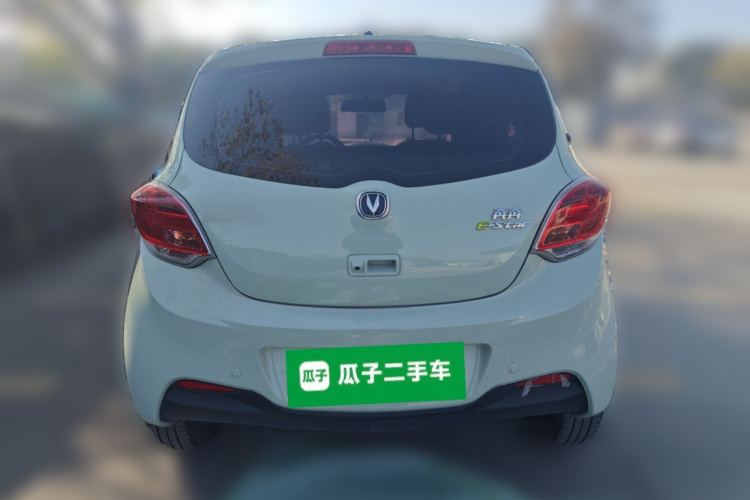 长安欧尚 奔奔E-Star 2021款 国民版 多彩款 磷酸铁锂（31.86kWh）车身外观6004