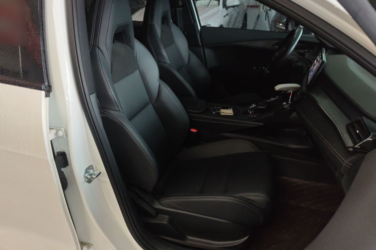 领克06 2023款 Remix 1.5T 劲Pro局部细节41