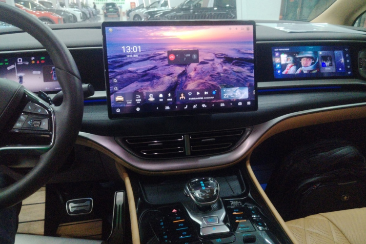 腾势D9 2025款 DM-i 智驾版 1020 四驱旗舰型局部细节16