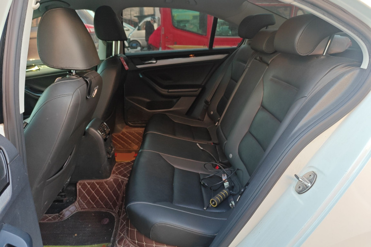 大众 速腾 2017款 230TSI 自动舒适型中控内饰21