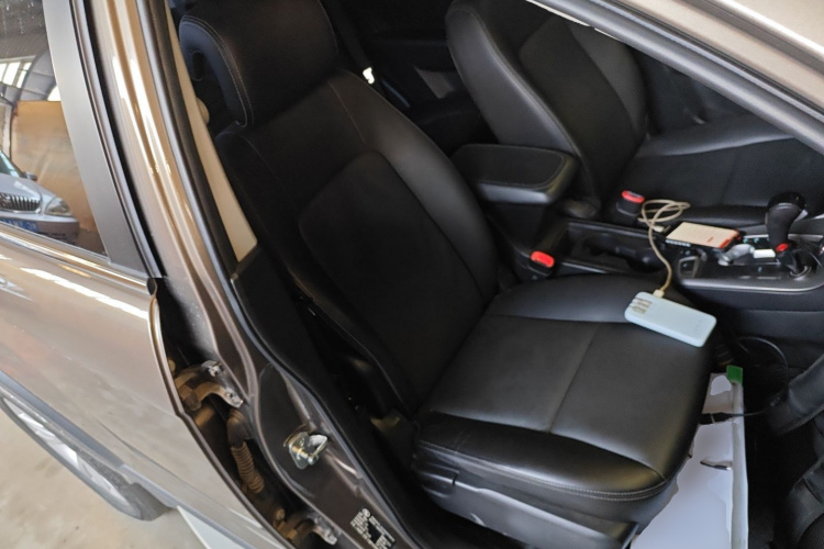 雪佛兰 科帕奇 2015款 2.4L 四驱旗舰版 7座局部细节41