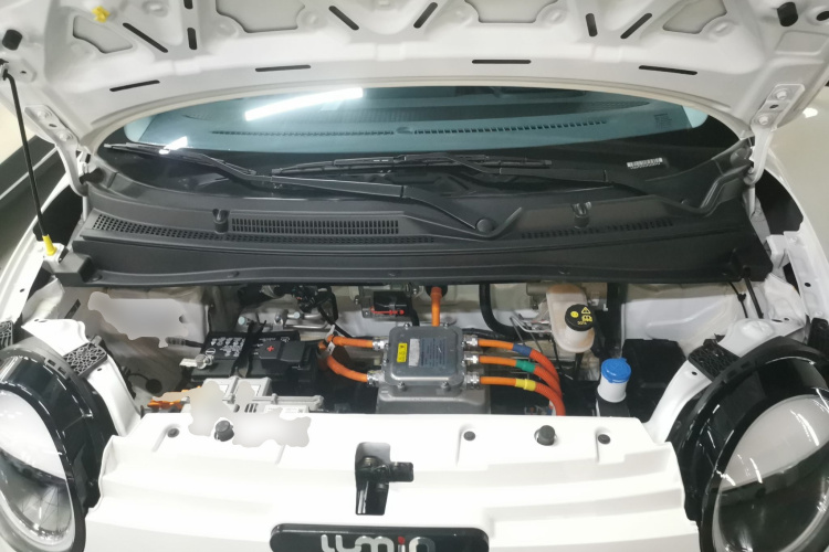 长安启源 长安Lumin 2022款 155km 清甜款机舱底盘24