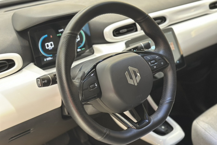 零跑汽车 零跑T03 2022款 炫晶版局部细节13