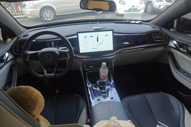 比亚迪 秦PLUS 2021款 DM-i 55KM 旗舰型中控内饰12