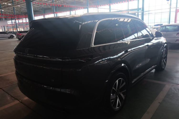 理想汽车 理想L8 2023款 Pro车身外观7