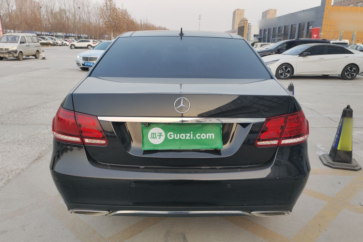 奔驰E级 2015款 改款 E 260 L车身外观6