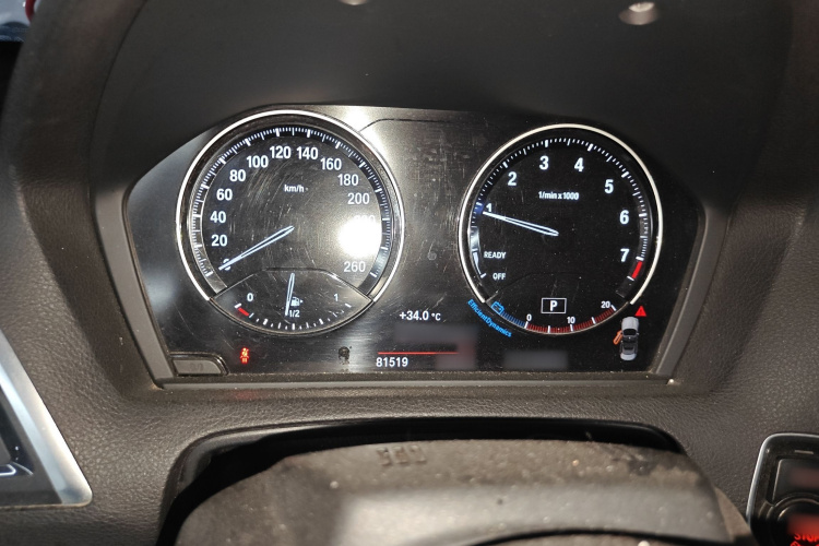 宝马2系(进口) 2018款 220i 敞篷轿跑车 运动设计套装局部细节14