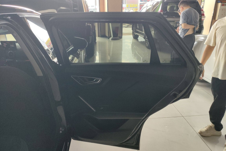 奥迪Q2L 2018款 35 TFSI 上市专享版 国VI中控内饰7006