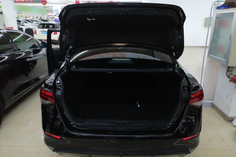 日产 轩逸 2022款 1.6L XL CVT悦享版机舱底盘23