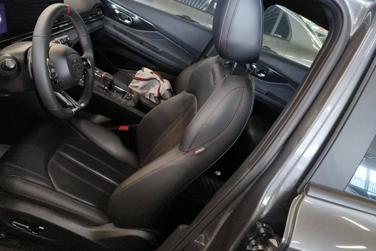 广汽传祺 影豹 2023款 270T DCT J15版局部细节19